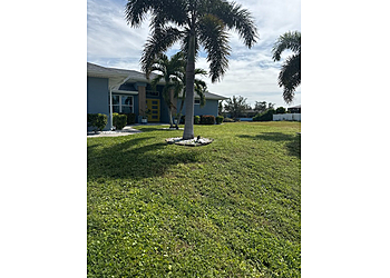 Cape Coral Lawn Care Services Scooter's Lawn Care, Inc.