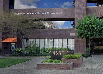 Santa Rosa Employment Lawyers Scott Adrian Lewis - PERRY, JOHNSON, ANDERSON, MILLER & MOSKOWITZ LLP