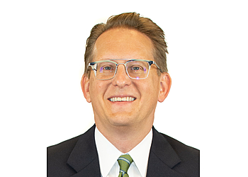 Scott Uttley, MD - ST PAUL EYE CLINIC St Paul Eye Doctors image 1