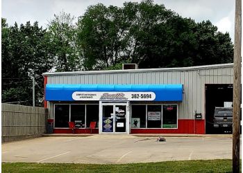 Des Moines car repair shop Scott's Automotive Services Inc.