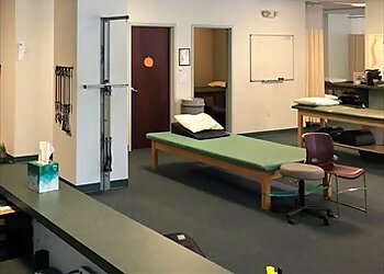 Fayetteville Physical Therapists Sean Farris, PT, DPT - SELECT PHYSICAL THERAPY FAYETTEVILLE