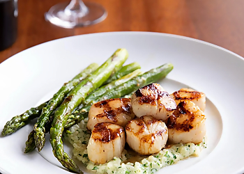 Seasons 52 Cincinnati  Cincinnati American Restaurants image 1