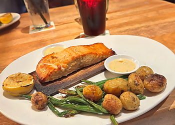 Seasons 52 Jacksonville Jacksonville American Restaurants image 1