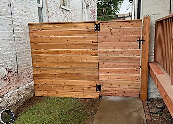 St Louis Fencing Contractors Select Fencing