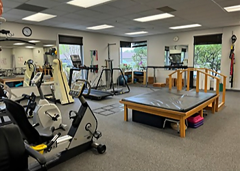 Santa Rosa Physical Therapists Select Physical Therapy Bennett Valley