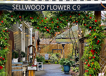 Sellwood Flower Co. - Portland, OR Florists - Business Exterior Image