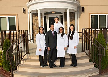 Elizabeth Dentists Shankar Iyer DDS, MDS - MALO SMILE USA