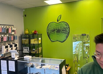 Shattered Mobile - Chesapeake, VA Cell Phone Repair - Business Interior Image