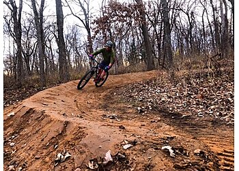 Kansas City Hiking Trails Shawnee Mission Park Trail