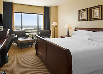 Overland Park Hotels Sheraton Overland Park Hotel at the Convention Center