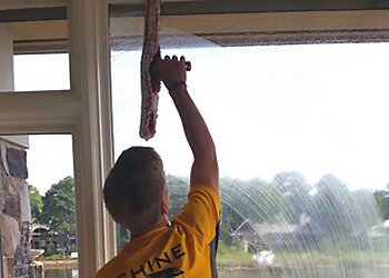 Chesapeake Window Cleaners Shine Window & Home Exterior Cleaning Services