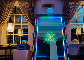 Birmingham Photo Booth Companies Shots On 3 Photo Booth