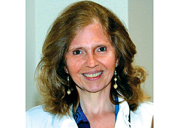 Sian Lindsay, MD - WILLOW GLEN PRIMARY CARE MEDICINE Sian Lindsay, MD - San Jose, CA Primary Care Physicians - Doctor Portrait Image