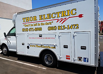 Signarama Simi Valley - Simi Valley, CA Sign Companies - Service Vehicle Image