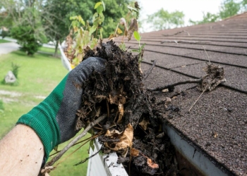 Gutter Cleaning Charlotte NC | American Exteriors Lake Norman