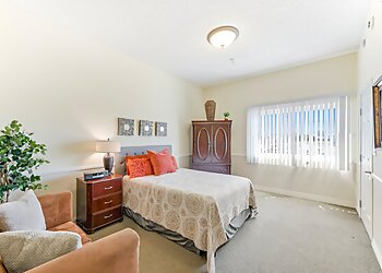 Los Angeles Assisted Living Facilities Silverado Beverly Place Memory Care Community