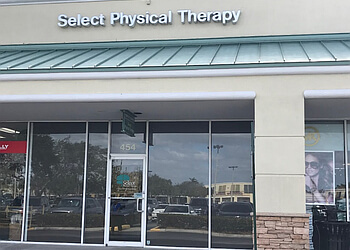 Pembroke Pines physical therapist Simone Speyer, AP, DPT, COMT - Select Physical Therapy