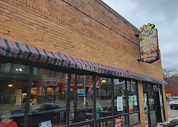 Lansing Pizza Places Sir Pizza Old Town