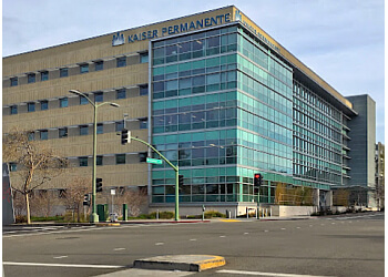 Oakland Neurologists Siresha Chaluvadi, MD - OAKLAND MEDICAL CENTER