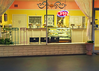 Sister Honey's - Orlando, FL Cakes - Restaurant Interior Image