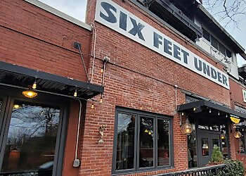 Atlanta Seafood Restaurants Six Feet Under Pub & Fish House Grant Park