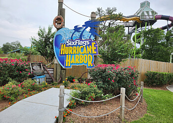 Six Flags Hurricane Harbor Splashtown Pasadena Amusement Parks