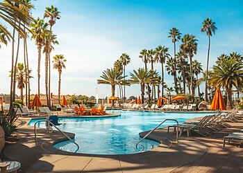 SkyBlue Pools LLC. Honolulu Pool Services image 1