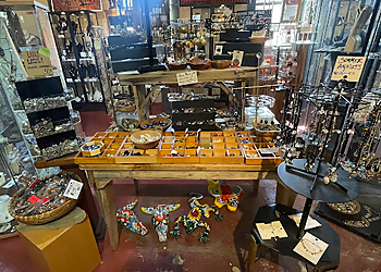 Denton Gift Shops Sleeping Lizzards