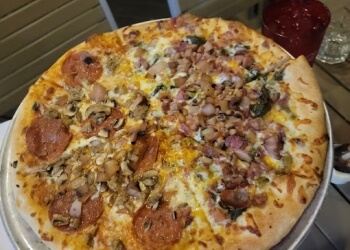 Slice Pizza & Brew Birmingham Pizza Places