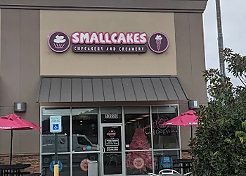 Little Rock Cakes SmallCakes Cupcakery Little Rock