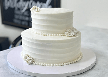 Smallcakes Cupcakery & Creamery Baton Rouge Cakes