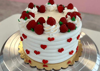 Smallcakes Cupcakery & Creamery in  Jacksonville Jacksonville Cakes