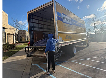 Smith & Sons Moving - Dearborn, MI Moving Companies - Job Site Image