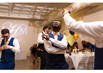 Hampton Djs Smooth Moves DJs LLC