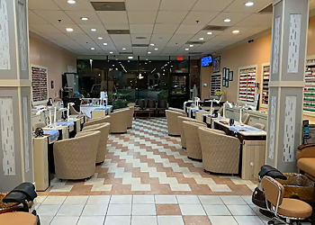 Snappy Nails - Nashville, TN Nail Salons - Salon Exterior Image