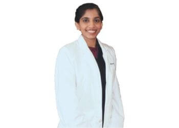 Dallas dentist Sneha Brahmbhatt, DDS - Lancaster Family Dentistry