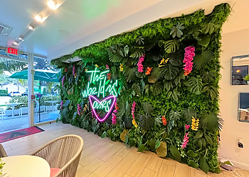 SoBe Vegan - Fort Lauderdale, FL Vegetarian Restaurants - Restaurant Ambiance Image