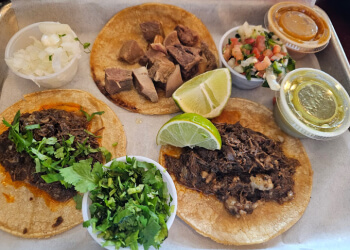 A food review of Mexican restaurants Cali Mex and Little Burro
