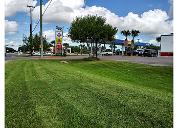 Brownsville Lawn Care Services Solid LawnCare & Maintenance