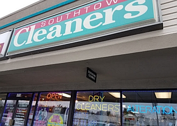 3 Best Dry Cleaners in Grand Rapids, MI - Expert Recommendations