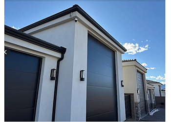 Southwest Seamless Rain Gutters Las Vegas - Las Vegas, NV Gutter Cleaners - Outdoor Work Image