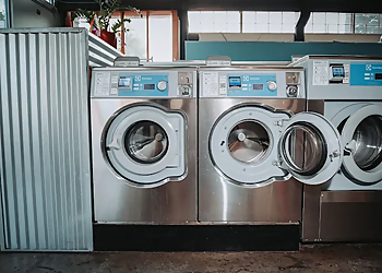 Spin Laundry Lounge Portland Laundromats Spin Laundry Lounge