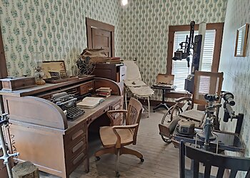 Beaumont Landmarks Spindletop Boomtown Museum