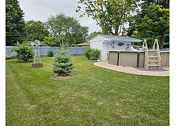 Rockford Lawn Care Services Spring Green Lawn Care Corp.