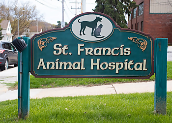 St. Francis Animal Hospital St. Francis Animal Hospital - Milwaukee, WI Veterinary Clinics - Clinic Exterior Image