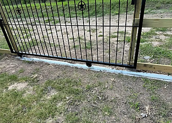 Stand Strong Fencing of Brownsville - Brownsville, TX Fencing Contractors - Residential Service Image