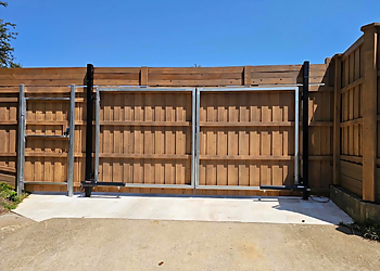 Stand Strong Fencing of Dallas - Carrollton, TX Fencing Contractors - Project Image