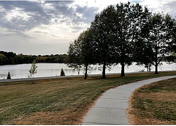Omaha Hiking Trails Standing Bear Lake