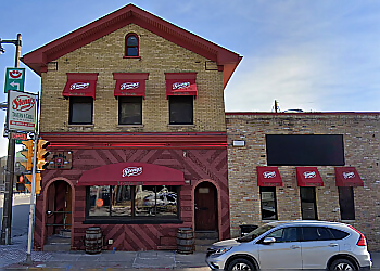 Milwaukee Sports Bars Steny's Tavern & Grill