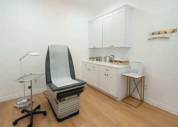 Stephanie Beidler Teotia, MD - Lewisville, TX Plastic Surgeons - Treatment Room Image